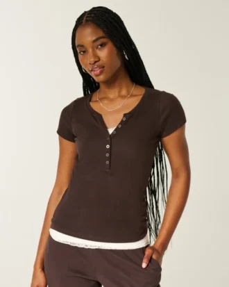 Kortærmet Y2K Henley