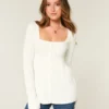Langærmet babydoll-sweater med firkantet halsudskæring