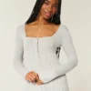 Langærmet babydoll-sweater med firkantet halsudskæring Langærmet babydoll-sweater med firkantet halsudskæring