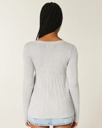 Langærmet babydoll-sweater med firkantet halsudskæring