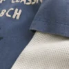 Langærmet T-shirt med surf-logo i flere lag Langærmet T-shirt med surf-logo i flere lag