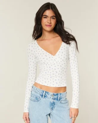 Langærmet wrap-top med V-hals