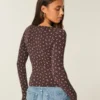 Langærmet wrap-top med V-hals Langærmet wrap-top med V-hals