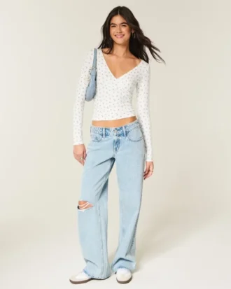 Langærmet wrap-top med V-hals
