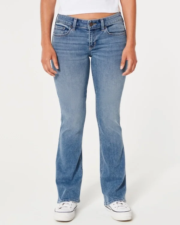 Lavtaljede bootcut-jeans i medium vask Lavtaljede bootcut-jeans i medium vask