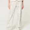 Lavtaljede camouflage-baggyjeans Lavtaljede camouflage-baggyjeans
