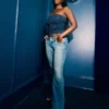 Lavtaljede jeans med medium vask og broderede blomster og bootcut-ben Lavtaljede jeans med medium vask og broderede blomster og bootcut-ben