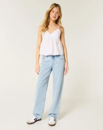 Lavtaljede, løse jeans i lys vask