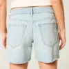 Lavtaljede, lysvaskede, baggy denimshorts 5″ Lavtaljede, lysvaskede, baggy denimshorts 5″