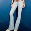 Lavtaljede, lysvaskede bootcut-jeans Lavtaljede, lysvaskede bootcut-jeans