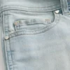 Lavtaljede, lysvaskede denimshorts Lavtaljede, lysvaskede denimshorts