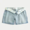 Lavtaljede, lysvaskede, foldede baggy denimshorts 5″ Lavtaljede, lysvaskede, foldede baggy denimshorts 5″