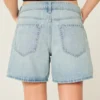 Lavtaljede, lysvaskede, foldede baggy denimshorts 5″ Lavtaljede, lysvaskede, foldede baggy denimshorts 5″