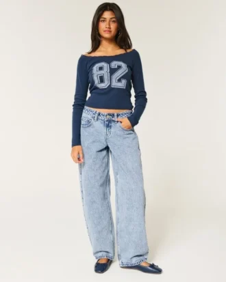 Lavtaljede, lysvaskede, koniske baggy jeans