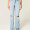 Lavtaljede, lysvaskede, løse jeans med rips Lavtaljede, lysvaskede, løse jeans med rips