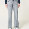 Lavtaljede, mediumvaskede, afslappede jeans med lige ben Lavtaljede, mediumvaskede, afslappede jeans med lige ben