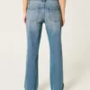 Lavtaljede, mediumvaskede, afslappede jeans med lige ben Lavtaljede, mediumvaskede, afslappede jeans med lige ben
