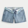 Lavtaljede, mediumvaskede, foldede, baggy denimshorts 5″ Lavtaljede, mediumvaskede, foldede, baggy denimshorts 5″