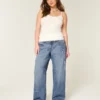 Lavtaljede, mørkvaskede baggy jeans med broderi fra ’26 Lavtaljede, mørkvaskede baggy jeans med broderi fra ’26