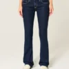 Lavtaljede mørkvaskede bootcut-jeans Lavtaljede mørkvaskede bootcut-jeans