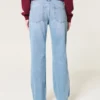 Lavtaljede, rippede jeans i medium vask med afslappet, lige pasform Lavtaljede, rippede jeans i medium vask med afslappet, lige pasform
