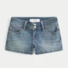 Lavtaljede shorts i lys vask Lavtaljede shorts i lys vask