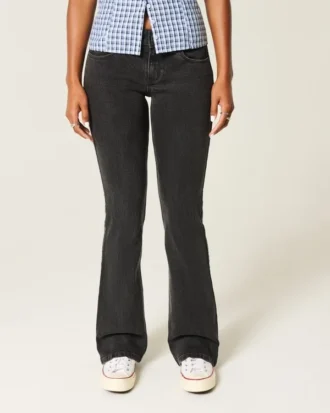 Lavtaljede, vasket sorte bootcut-jeans