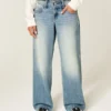 Lavtaljede Y2K-baggy jeans i medium vask Lavtaljede Y2K-baggy jeans i medium vask
