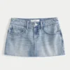 Lavtaljet mini-skort i denim med stjernebroderi Lavtaljet mini-skort i denim med stjernebroderi