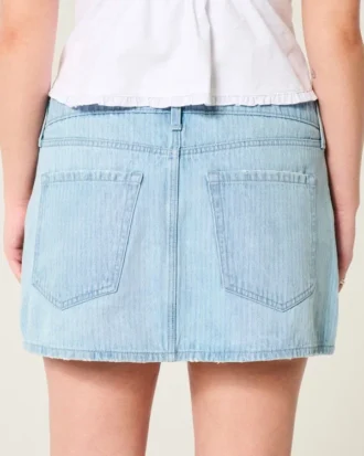 Lavtaljet miniskort i denim med jernbanestriber