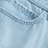 Lavtaljet miniskort i denim med jernbanestriber Lavtaljet miniskort i denim med jernbanestriber