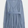 Let langærmet babydoll-top med kryds foran Let langærmet babydoll-top med kryds foran