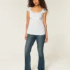 Let satin babydoll-top med bindebånd Let satin babydoll-top med bindebånd