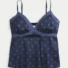 Let satin-camisole med blondekant Let satin-camisole med blondekant