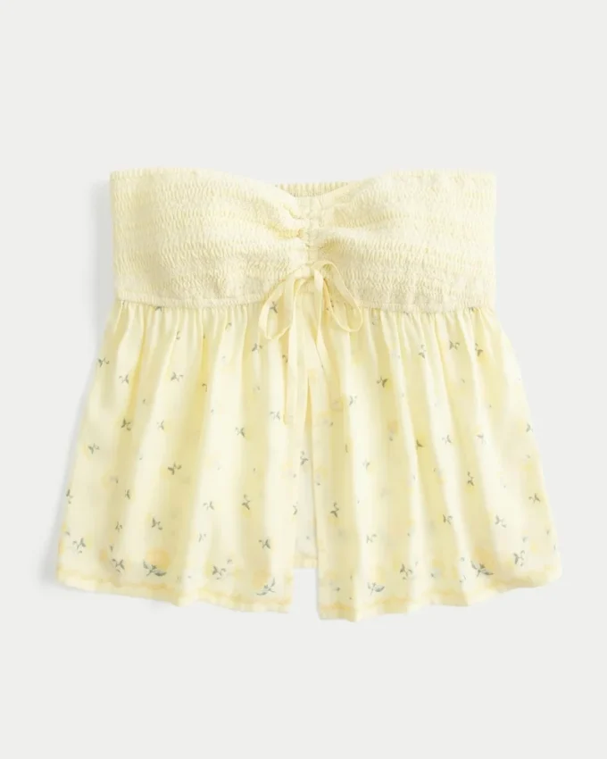 Let stropløs babydoll-top med smock ved brystet Let stropløs babydoll-top med smock ved brystet