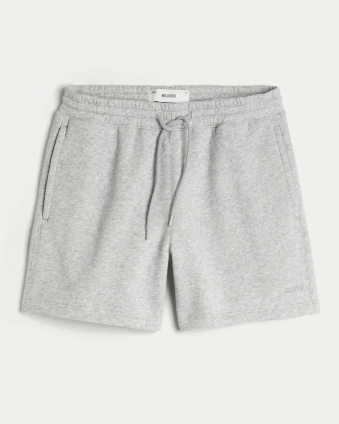 Løse fleece-shorts til midt på låret Løse fleece-shorts til midt på låret