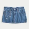 Medium Wash broderet denim miniskort Medium Wash broderet denim miniskort