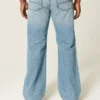 Mediumvaskede, afslappede bootcut-jeans Mediumvaskede, afslappede bootcut-jeans