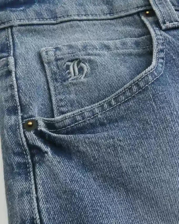 Mediumvaskede skaterbaggyjeans Mediumvaskede skaterbaggyjeans