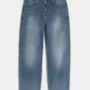 Mediumvasket broderet hajgrafik skaterbaggy jeans Mediumvasket broderet hajgrafik skaterbaggy jeans
