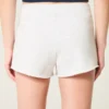 Mini-fleece-shorts med grafisk nummer Mini-fleece-shorts med grafisk nummer