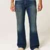 Mørkvaskede, afslappede bootcut-jeans Mørkvaskede, afslappede bootcut-jeans