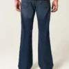 Mørkvaskede, afslappede bootcut-jeans Mørkvaskede, afslappede bootcut-jeans