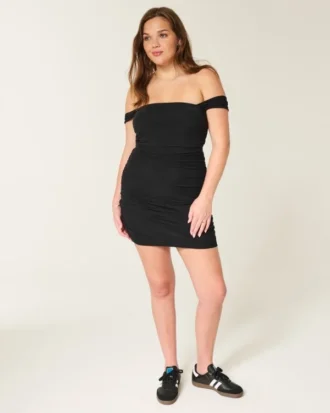 Off-shoulder bodycon-kjole i mesh