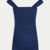Off-shoulder bodycon-kjole i mesh Off-shoulder bodycon-kjole i mesh