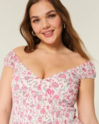 Off-the-Shoulder asymmetrisk mini-kjole