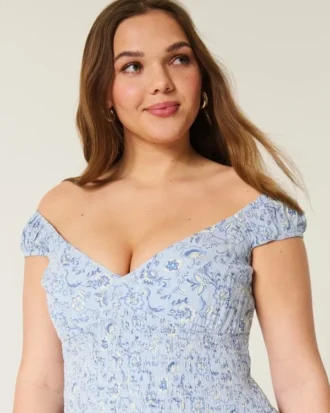 Off-the-Shoulder asymmetrisk mini-kjole Off-the-Shoulder asymmetrisk mini-kjole