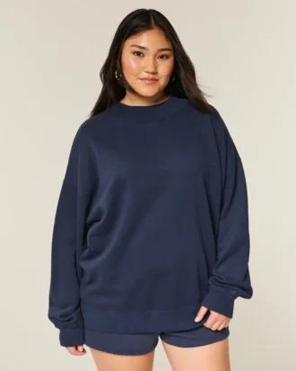 Oversized sweatshirt med høj hals Oversized sweatshirt med høj hals