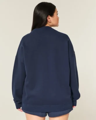 Oversized sweatshirt med høj hals Oversized sweatshirt med høj hals