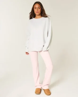 Oversized sweatshirt med sløjfe på ryggen fra årgang ’26 Oversized sweatshirt med sløjfe på ryggen fra årgang ’26